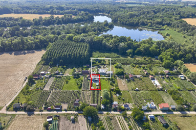 Predaj| Celoročne obývateľný kompletne zariadený rekreačný dom v chránenej oblasti, Číčov, okr KN |Exkluzívne |Gofar RK