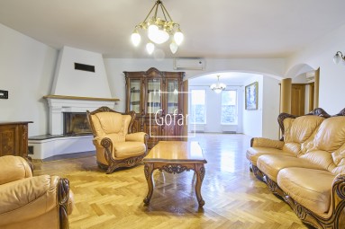 Luxusný RD v barokovom štýle +bazén +4xgaráž +altánok +záhrada(1198m2), Dunajská Streda |Gofar |Exkluzívne