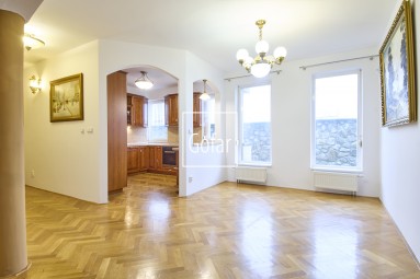 Luxusný RD v barokovom štýle +bazén +4xgaráž +altánok +záhrada(1198m2), Dunajská Streda |Gofar |Exkluzívne