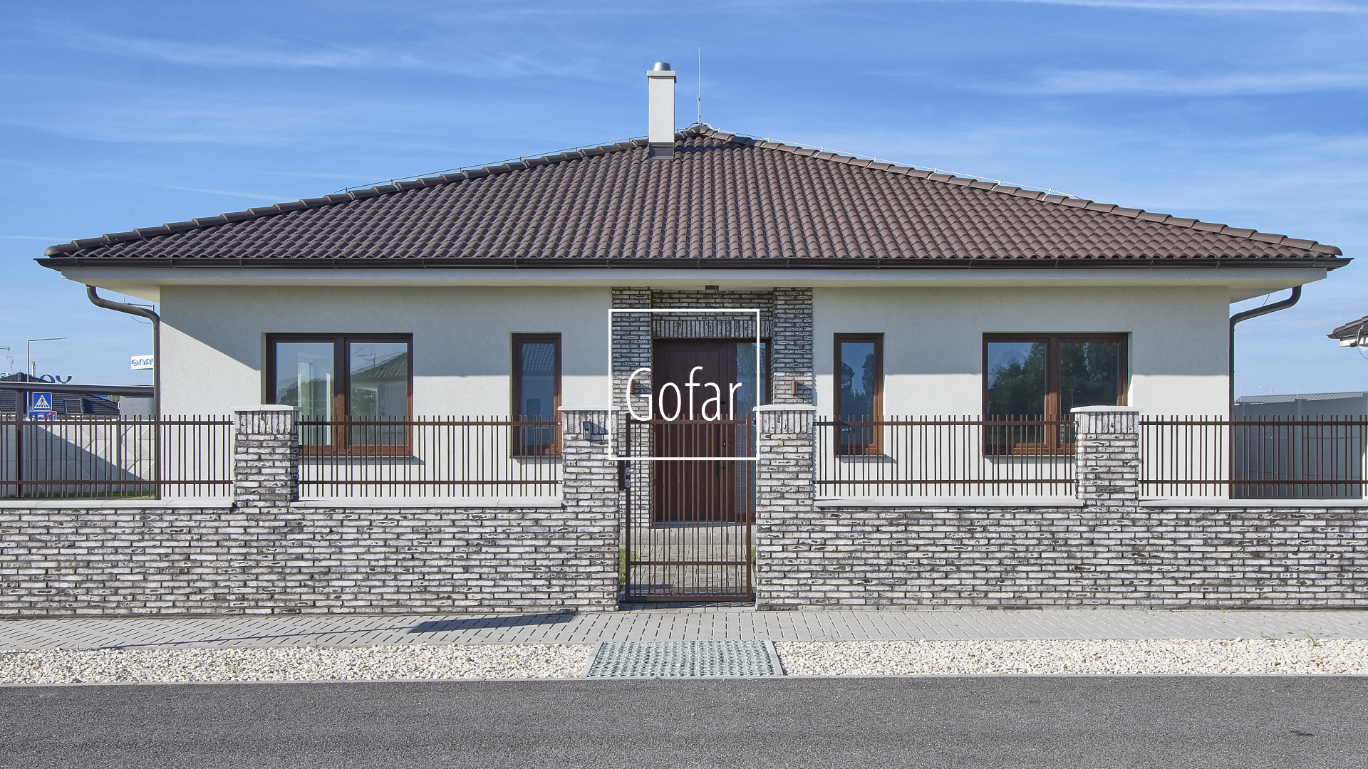 Na predaj | Vzorový 4i RD so 7 ročnou zárukou s veľkou záhradou a parkovaním pre štyri autá | Gofar | Exkluzívne