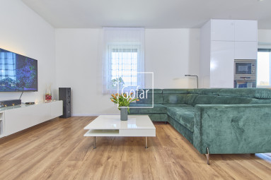 Predaj| Moderný veľkometrážny 3-izbový byt pri Dunaji – pokojné bývanie len 25 minút od Bratislavy, Trstená na Ostrove |Gofar |Exkluzívne