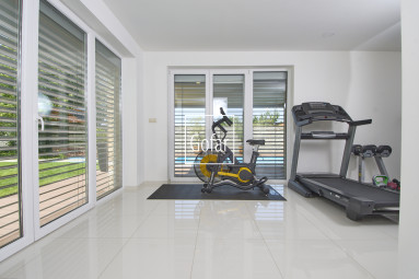 Predaj| Prémiový komplex bývania, podnikania a relaxu na parcele 1920m2 Báč, DS |Exkluzívne |Gofar RK 
