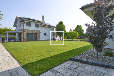 Predaj| Prémiový komplex bývania, podnikania a relaxu na parcele 1920m2 Báč, DS |Exkluzívne |Gofar RK 
