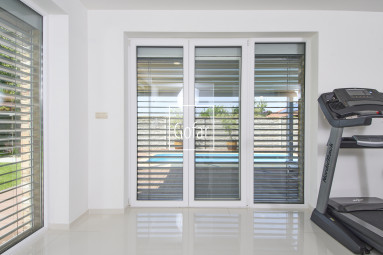 Predaj| Prémiový komplex bývania, podnikania a relaxu na parcele 1920m2 Báč, DS |Exkluzívne |Gofar RK 