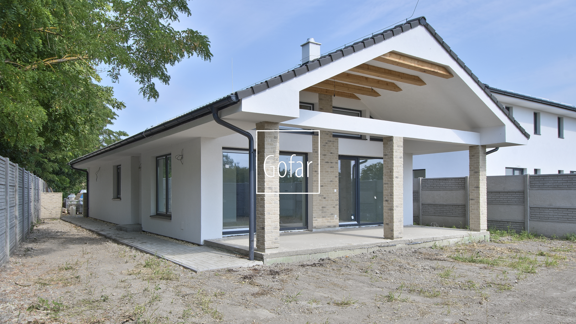 Predaj| Štýlový 4i RD s galériou, veľkou terasou a záhradou v blízkosti Dunaja, Trstená na Ostrove, len 20 minút od Bratislavy| Gofar |Exkluzívne