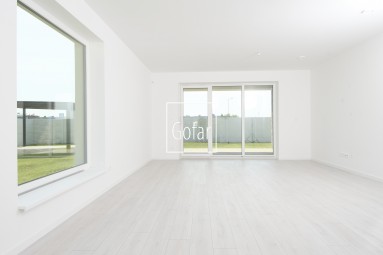 REZERVOVANÝ! Na predaj | Vzorový 4i RD so 7 ročnou zárukou s veľkou záhradou a parkovaním pre štyri autá | Gofar | Exkluzívne