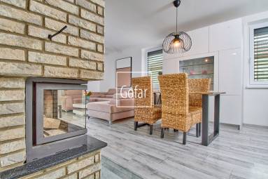 REZERVOVANÝ! Predaj| Priestranný 4-izbový rodinný dom s bazénom, terasou a garážou v novej tichej lokalite, Veľký Meder |Gofar |Exkluzívne