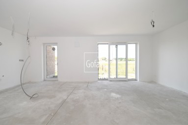 Gofar - Exkluzívne na predaj - Veľký rodinný dom (105m2) so záhradou, terasou (23m2) a dvomi parkovacími státiami v cene, BAKA okr. DS