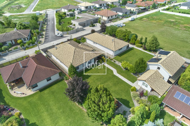 Predaj| Prémiový komplex bývania, podnikania a relaxu na parcele 1920m2 Báč, DS |Exkluzívne |Gofar RK 