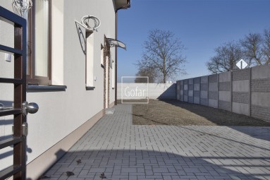 Predaj 3i byt s extra veľkou záhradou, terasou + 2 parkovacie státia, Baka, okr. DS | Exkluzívne | GOFAR 