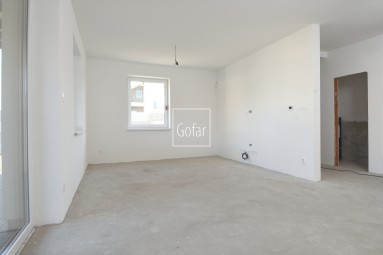 Predaj 3i byt s extra veľkou záhradou, terasou + 2 parkovacie státia, Baka, okr. DS | Exkluzívne | GOFAR 