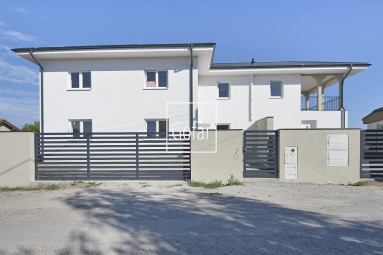 GOFAR | Predaj veľkého (128m2) 3i bytu ako súčasť dvojdomu+terasy+parkovacie státie, Trstená na Ostrove, okr. DS |Exkluzívne