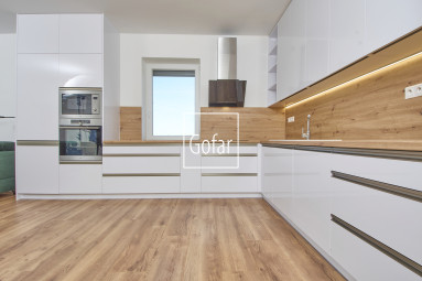 Predaj | Veľkometrážny 3i byt (153m2) so záhradou, dvomi terasami a parkovaním - Trstená na Ostrove, okres Dunajská Streda |Gofar |Exkluzívne