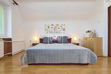 Predaj| Samostatne stojaci RD s garážou+garáž so skladom+veľká záhrada v tichej lokalite obce Kyselica, okres DS |Gofar |Exkluzívne