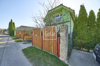 Predaj| Samostatne stojaci RD s garážou+garáž so skladom+veľká záhrada v tichej lokalite obce Kyselica, okres DS |Gofar |Exkluzívne