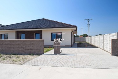 Gofar - Exclusively for sale - Large family house (105m2) with garden, terrace (23m2) and two parking places included, BAKA district DS