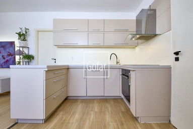 Predaj| Štýlový 2i byt s balkónom (výhlad na Kamzík) a privátnym parkovaním + vlak na pešo - Alžbetin Dvor-Miloslavov| Gofar |Exkluzívne