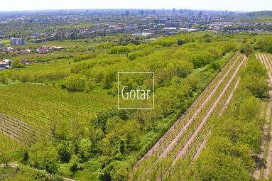Exkluzívne | GOFAR | Predaj - Slnečný pozemok (814m2) s nádherným výhľadom na Bratislavu