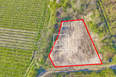 Predaj| Slnečný pozemok (814m2) v Rači – tichá lokalita, krásne výhľady na Bratislavu| GOFAR | Exkluzívne